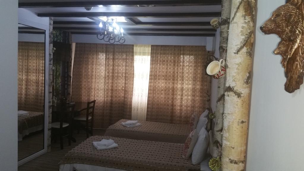 Motel - Restaurant Leon Bacău Eksteriør billede